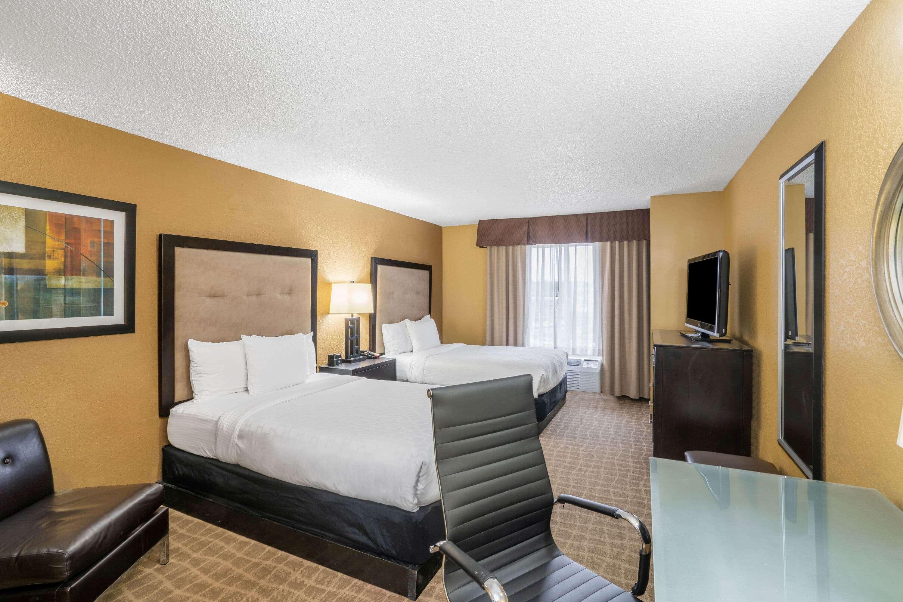 Hotel La Quinta By Wyndham Hot Springs Exterior foto