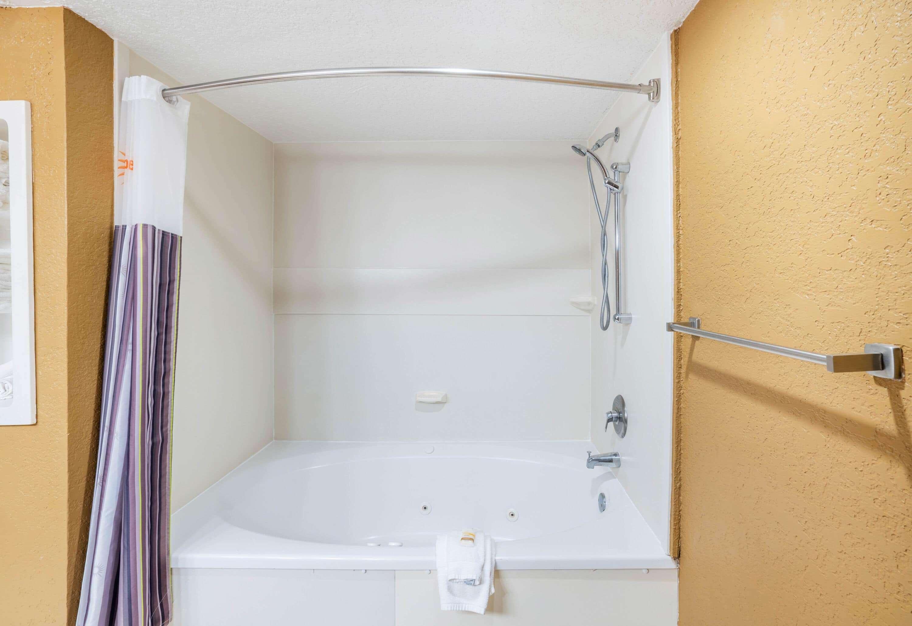 Hotel La Quinta By Wyndham Hot Springs Exterior foto