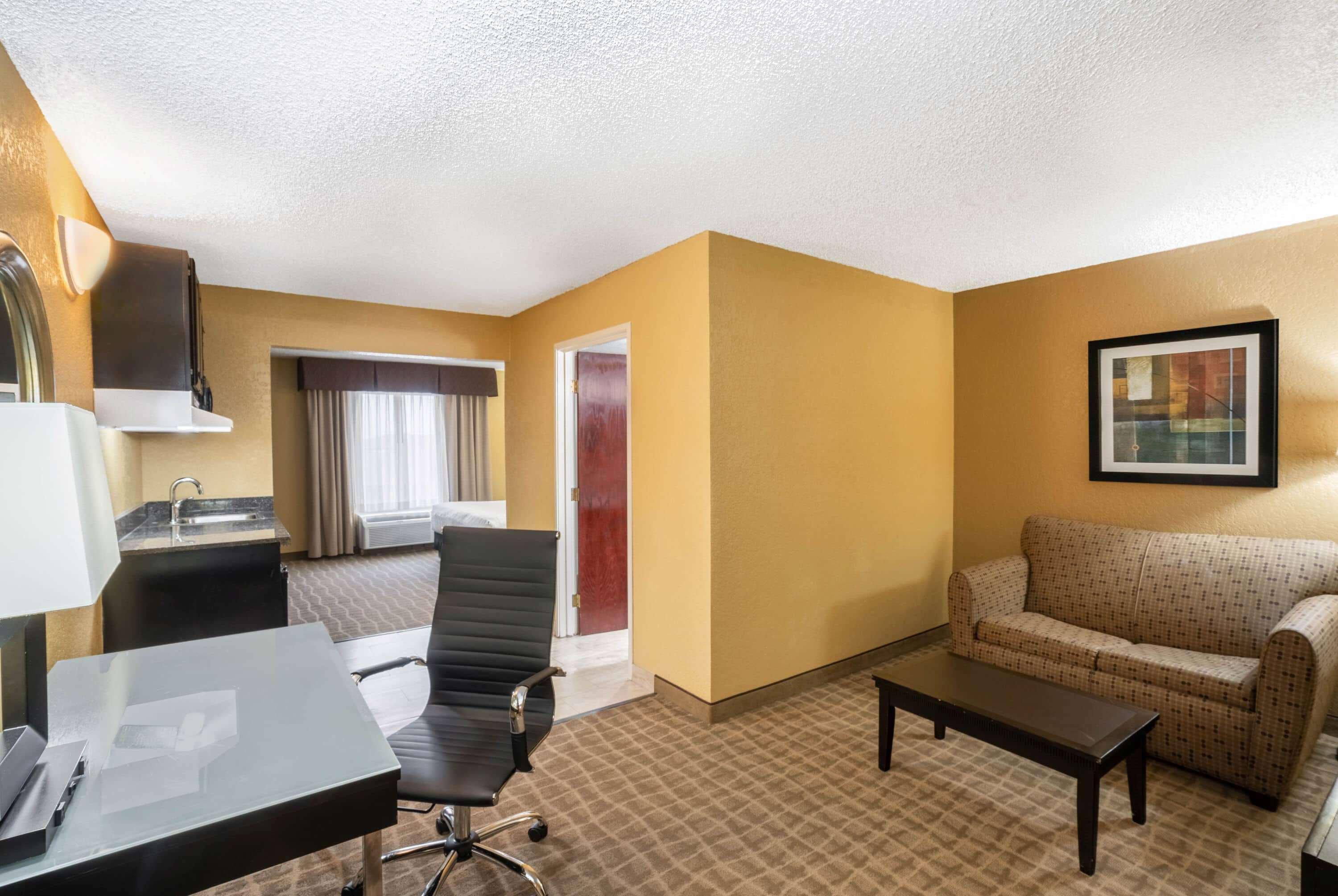 Hotel La Quinta By Wyndham Hot Springs Exterior foto